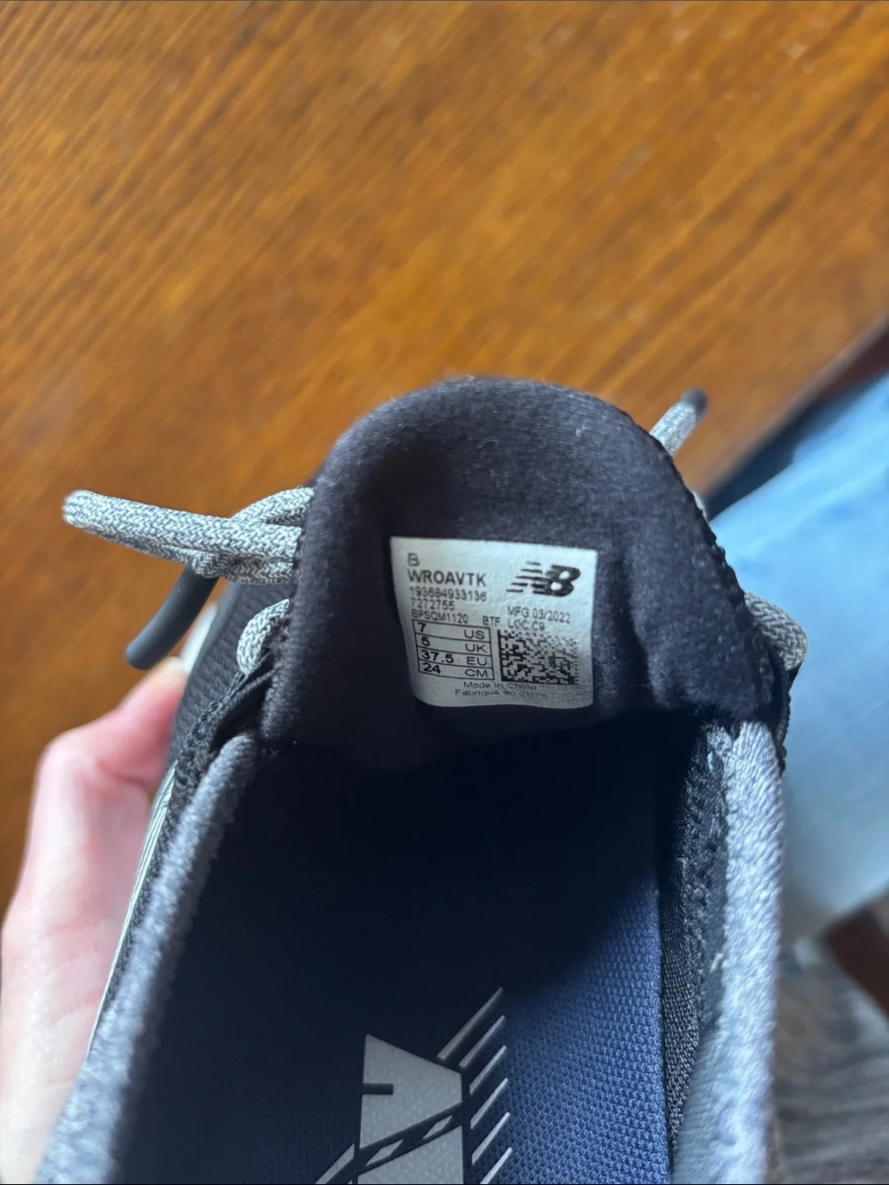 New Balance Black & Gray Athletic Running Sneakers - Picture 4 of 4